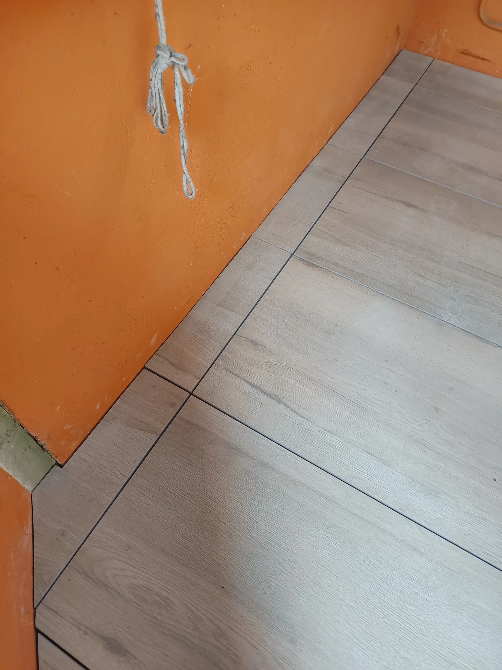Carrelage terrasse imitation bois - Réalisation professionnelle par Mur Sol